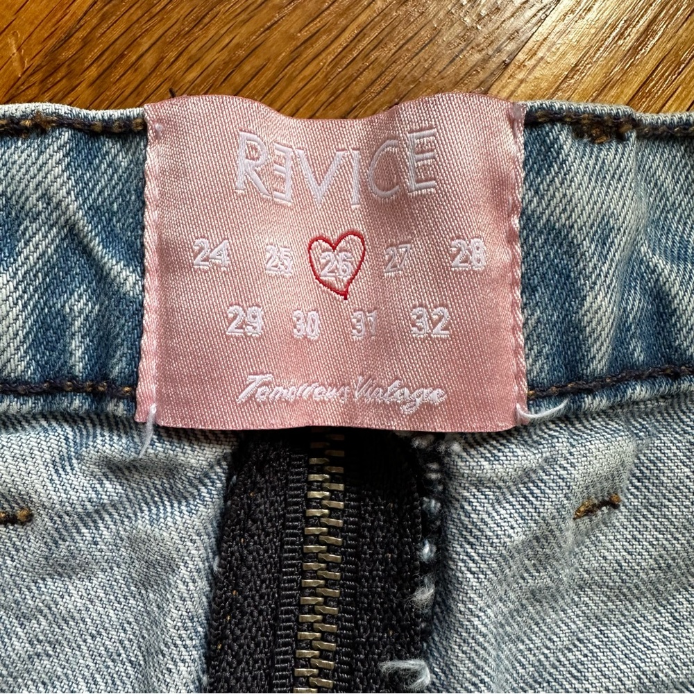 REVICE Denim Blue Ankle Cropped Jeans with Distressed Hem Size 26 Made in USA - Picture 7 of 16